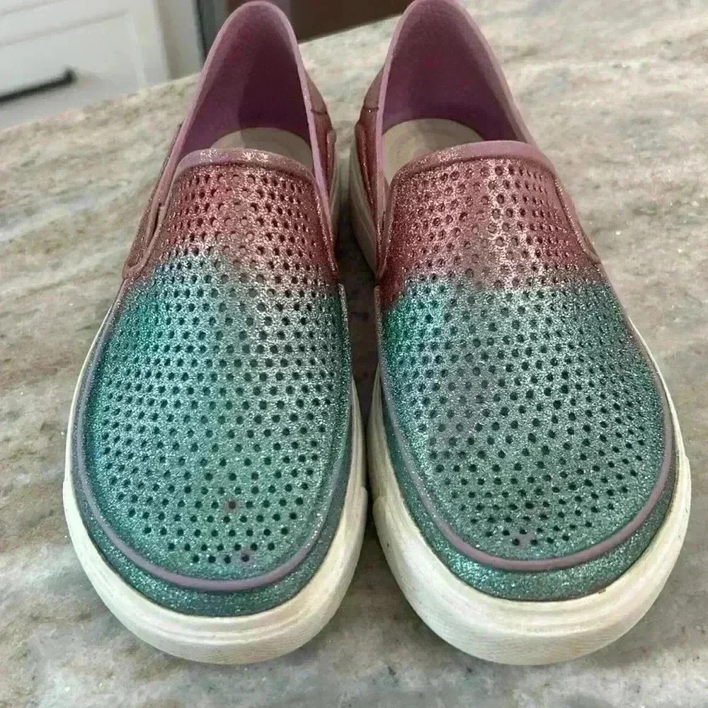 Crocs Girls CitiLane Roka Glitter pink/blue youths slip on shoes size J5